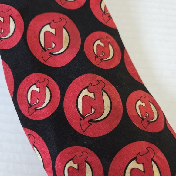 New Jersey Devils NHL Hockey Fan RM Sport aop silk usa official neck tie - Picture 7 of 7